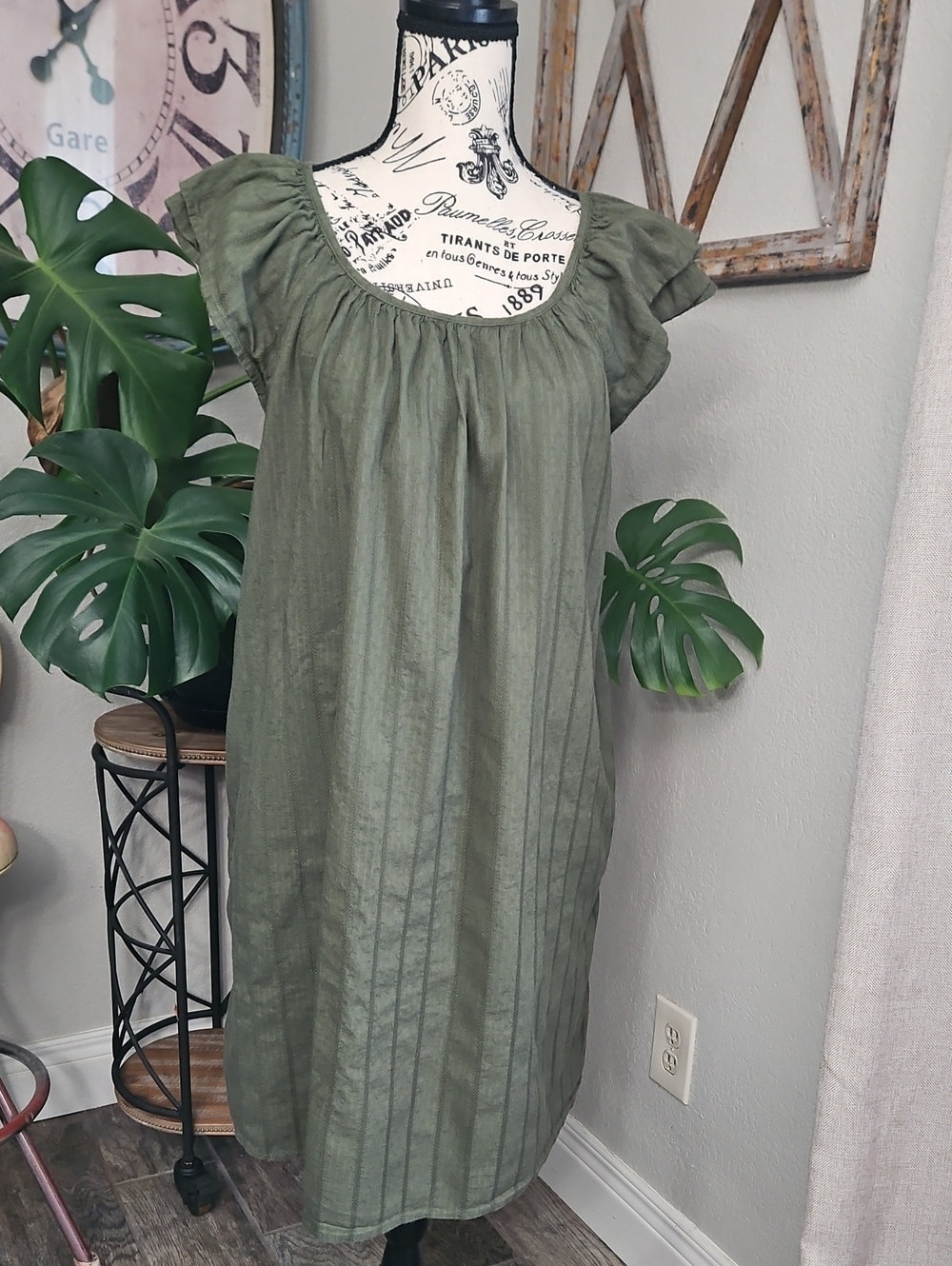 Time and Tru Olive Green Peasant Midi Dress